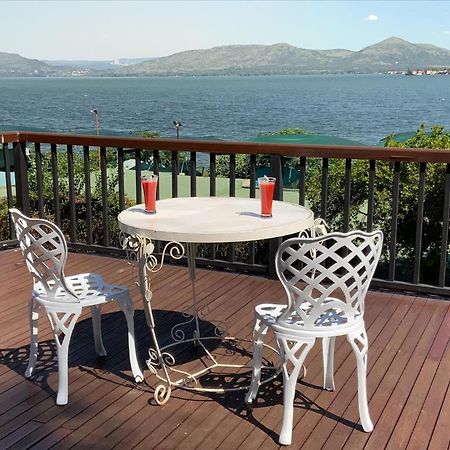 Marina Views Guesthouse Hartbeespoort Exterior foto