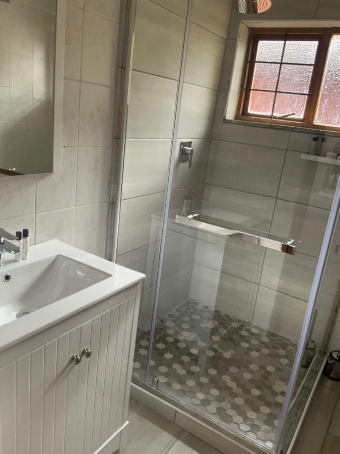 Marina Views Guesthouse Hartbeespoort Exterior foto